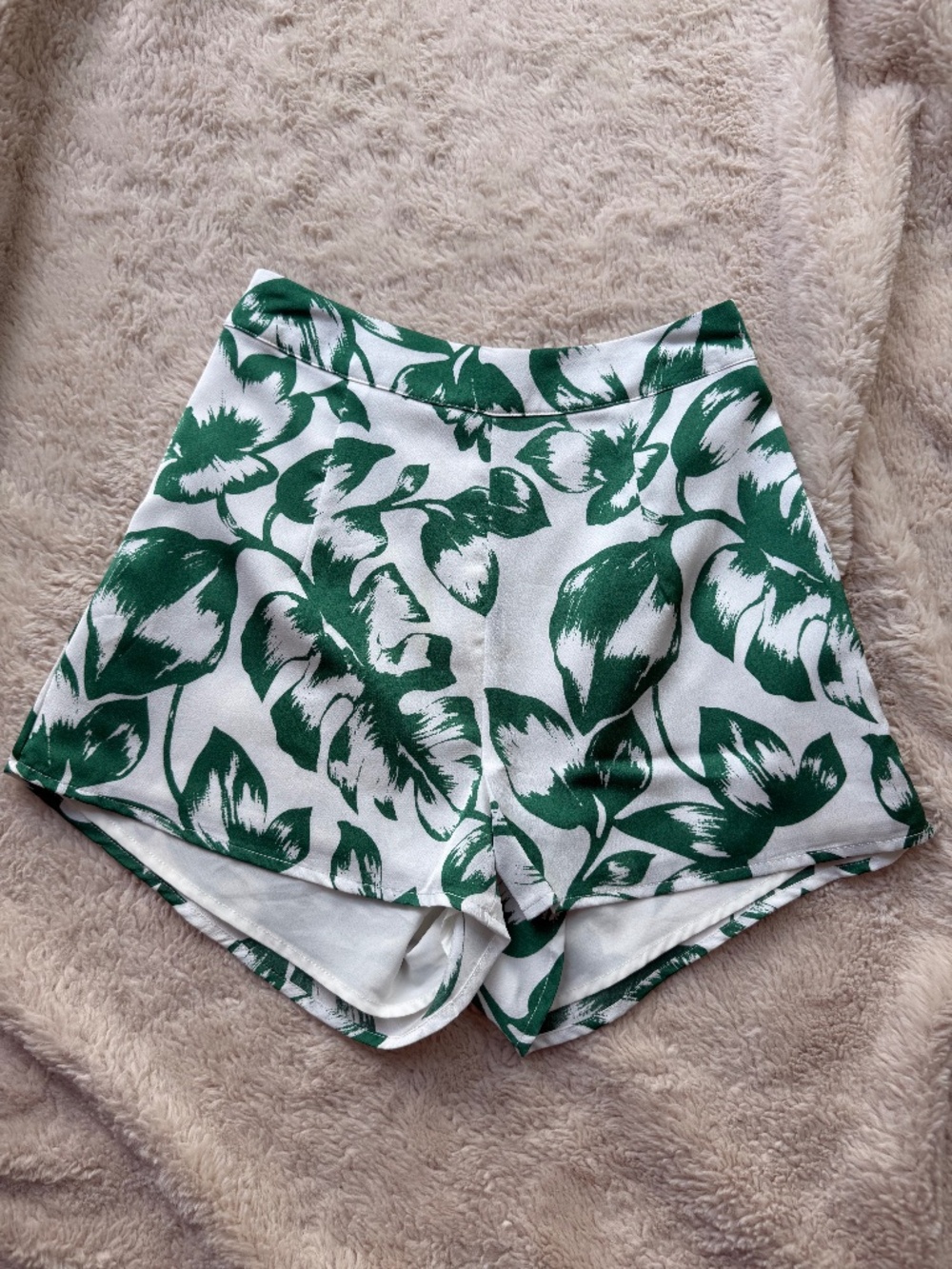 superdown by Revolve Floral Mini Shorts Women's Size XXS